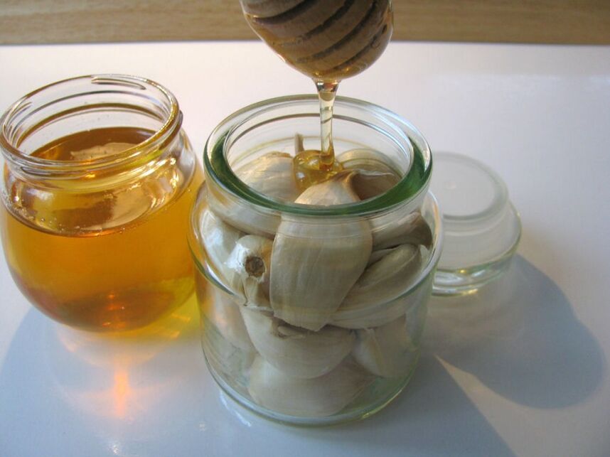 garlic with honey for the treatment of ankle arthritis